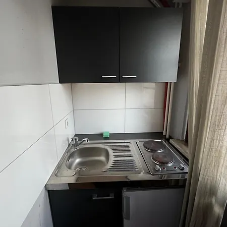 招待所 Pension Naehe Frankfurt Airport 劳恩海姆